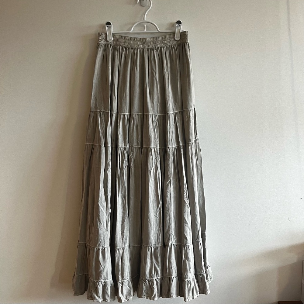 American Eagle maxi skirt